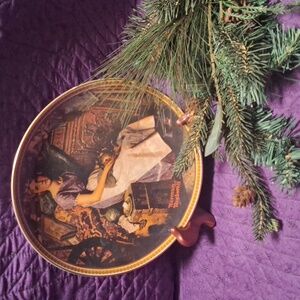 LIMITED EDITION  of Norman Rockwell " Dreaming In The Attic" Plate #7116AJ.